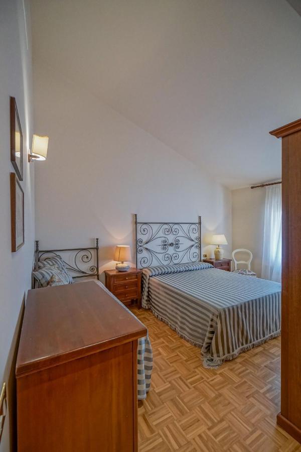 Il Quercione Agriturismo Rivotorto Kültér fotó